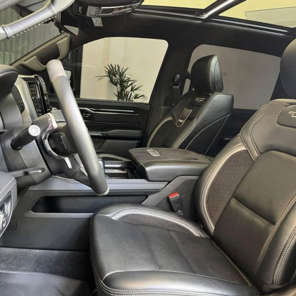 🚘 2 RAM 1500 TRX 2023 ou R$1.850.000,00 no PIX 💰